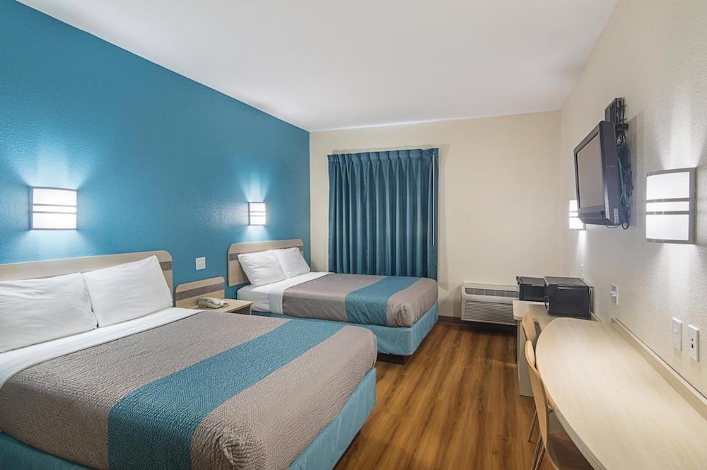 6-merrillville, In Hotel Merrillville